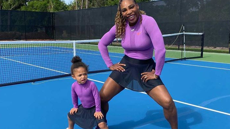 Serena Williams: Μαμά και κόρη στο γήπεδο με ίδιο look!