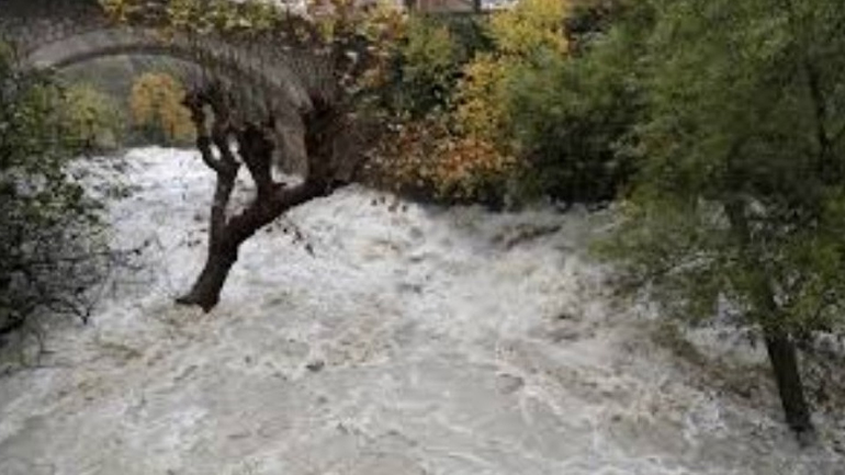 Λάρισα: Πλημμυρικά φαινόμενα σε περιοχές της Ελασσόνας