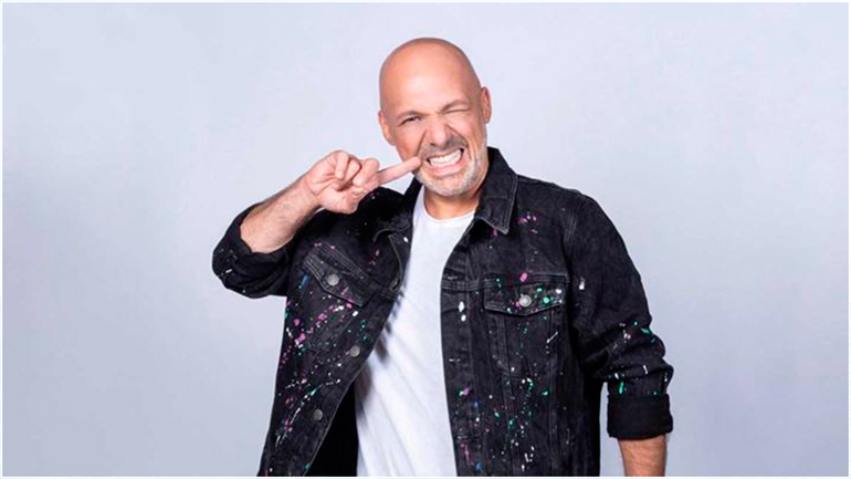 Νίκος Μουτσινάς: Το συγκινητικό κείμενο για τους συνεργάτες του μετά το τέλος της εκπομπής του!