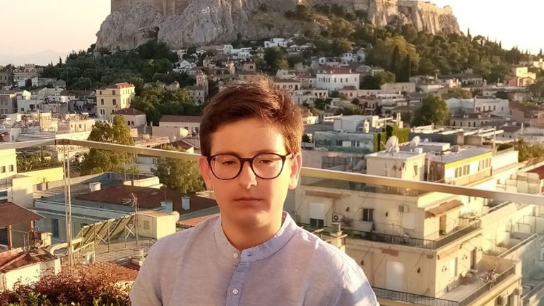 Θεσσαλονίκη: Μαθητής κατακτά το πρώτο βραβείο σε παγκόσμιο διαγωνισμό ποίησης