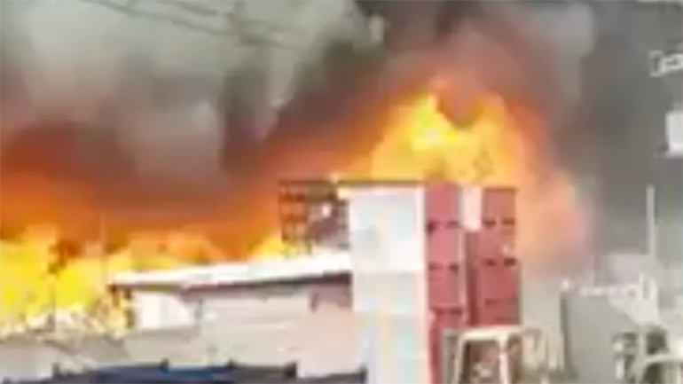 Οι Ιρανοί βλέπουν «σαμποτάζ» πίσω από πυρκαγιά σε πυρηνικό τους εργοστάσιο Οι Ιρανοί βλέπουν «σαμποτάζ» πίσω από πυρκαγιά σε πυρηνικό τους εργοστάσιο