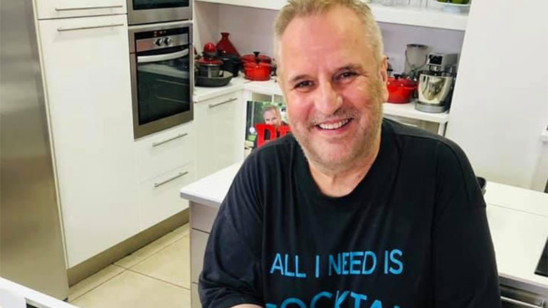 Ο αγαπημένος Chef Βαγγέλης Δρίσκας έφτιαξε πίτσα στον Συνδέσμο Προστασίας Παιδιών και ΑμεA