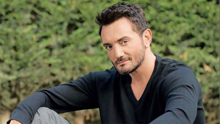 Ο Χρήστος Μενιδιάτης διασκευάζει το «Μπορεί» του Μάνου Ξυδούς