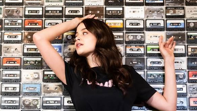 «Friday»: Νέο τραγούδι από τη Stefania