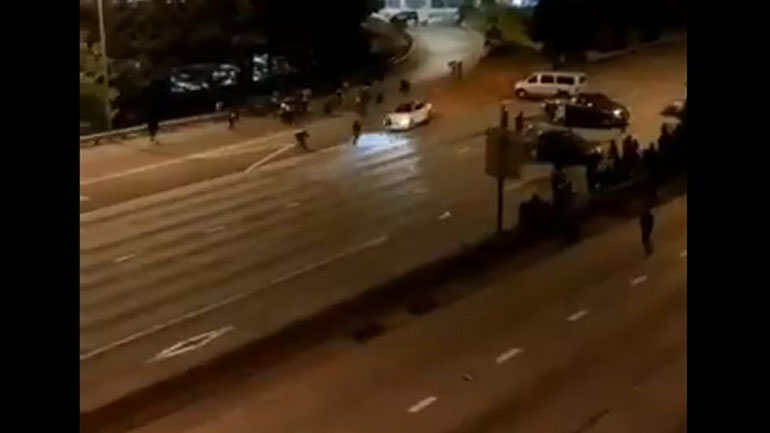 ΗΠΑ: Υπέκυψε στα τραύματά της η μία από τις δύο γυναίκες που χτυπήθηκαν από αυτοκίνητο στο Σιάτλ