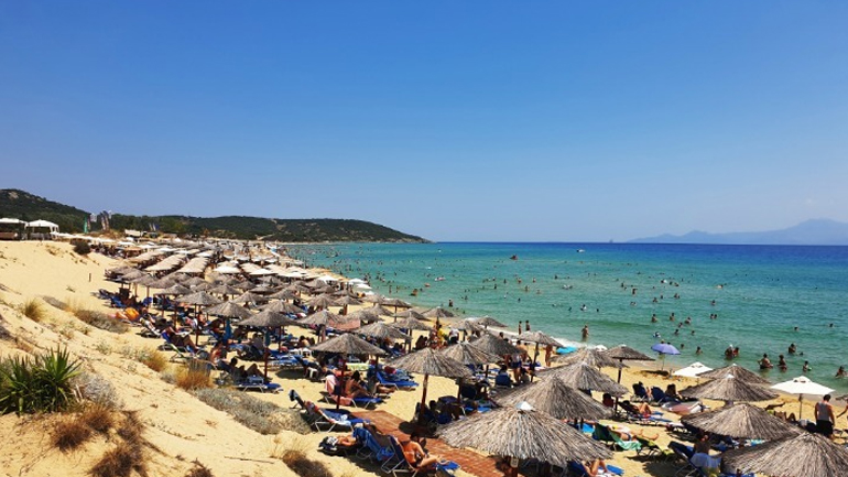 Αιφνιδιασμός και αγανάκτηση στους ξενοδόχους για το μπλόκο στους Σέρβους