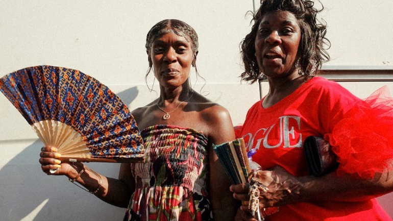 Περισσότεροι από 100 φωτογράφοι στην εκστρατεία Anti-Racism Photography Fundraiser