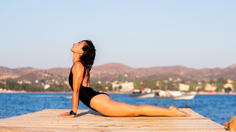 Surf & Βurn: Surfing workout για ισορροπία και καύση λίπους