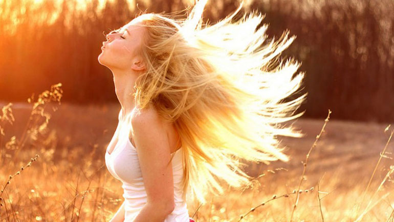 H δίαιτα μπορεί να επηρεάσει την υγεία των μαλλιών σας