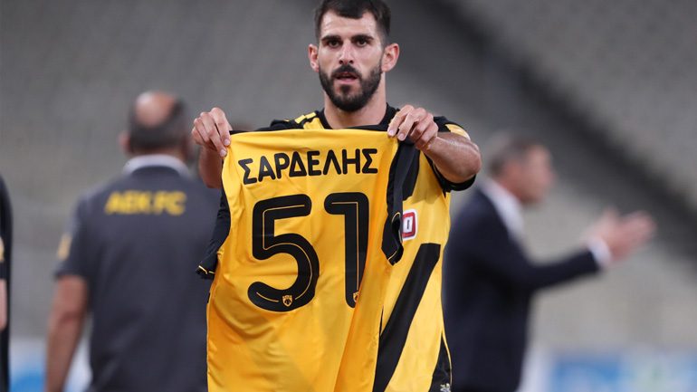 Ο Ολιβέιρα αφιέρωσε το γκολ στον νεαρό παίκτη της ΑΕΚ, Σαρδέλη, ο οποίος υπέστη κάταγμα κνήμης και θα απουσιάσει για περίπου τρεις μήνες απ' τη δράση.