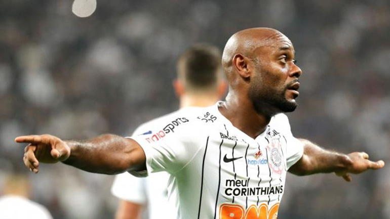 Υπέγραψε για 6 μήνες στην Καϊράτ ο Βάγκνερ Λοβ