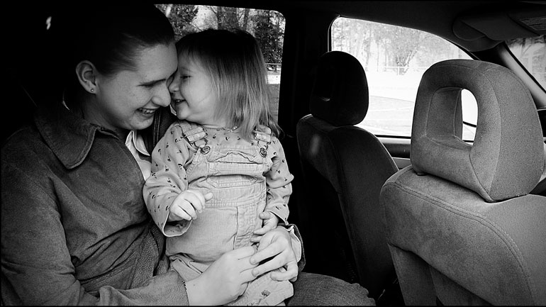 Καταστροφικές οι συνέπειες της γονεϊκής αποξένωσης – Όταν τα παιδιά στερούνται αναίτια τον ένα γονέα τους