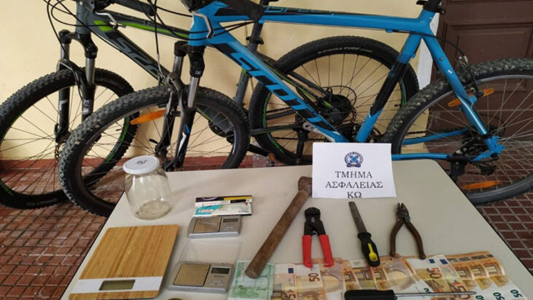 Συνελήφθησαν δύο άτομα για κατοχή ναρκωτικών και διάπραξη κλοπής στην Κω