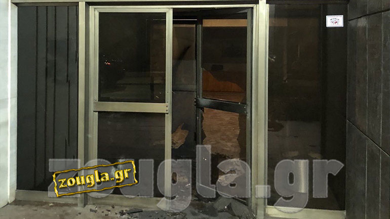 Άγνωστοι τοποθέτησαν εκρηκτικό μηχανισμό σε εταιρείες στη Φίλωνος Άγνωστοι τοποθέτησαν εκρηκτικό μηχανισμό σε εταιρείες στη Φίλωνος