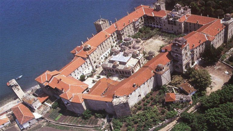 Εκκένωση της Μονής Εσφιγμένου από τους ζηλωτές ζητεί ο Άρειος Πάγος