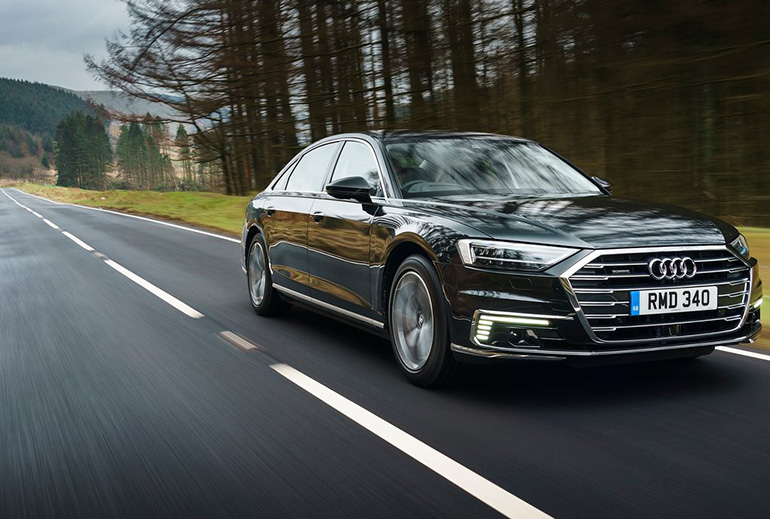 Το Audi A8L θα το δούμε στους ευρωπαικούς δρόμους το Φθινόπωρο...