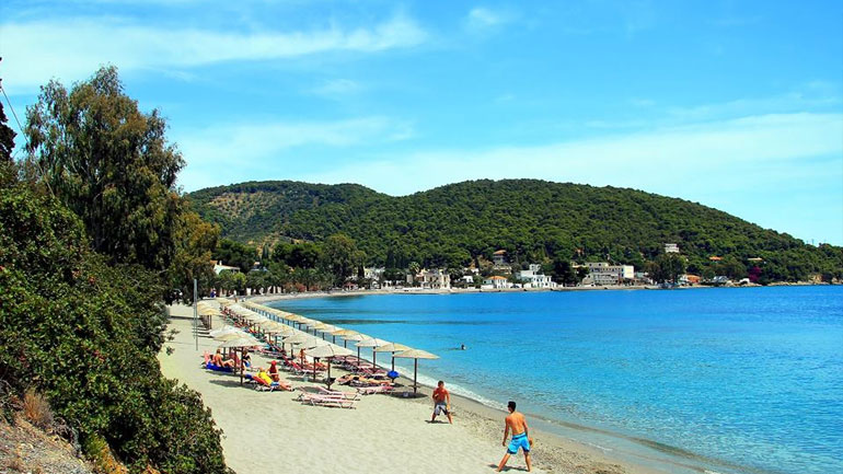 Κατάλληλες για κολύμβηση οι ακτές του Πόρου