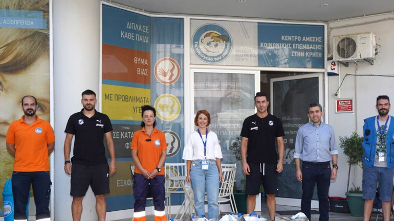 Στο «Χαμόγελο του Παιδιού» χάρισαν οι παίκτες του ΟΦΗ τα χρήματα από τα πρόστιμα της σεζόν