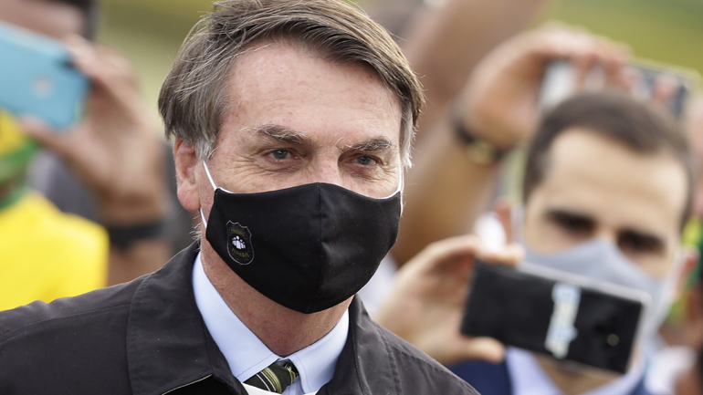 Βραζιλία: 1.220 θάνατοι από κορωνοϊό σε 24 ώρες –  «Καλά» στην υγεία του ο Μπολσονάρου