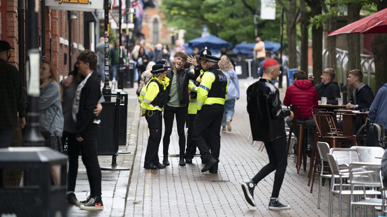 Βρετανία: Περισσότεροι από 200 αστυνομικοί έχουν καταδικαστεί για ποινικά αδικήματα