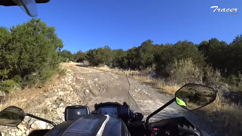 Ελληνικά Motovlogs: Με Triumph Tiger 1200 XCA στη Μονή Αγίου Δημητρίου Αυγού 