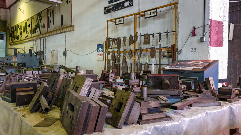 Καλούπια που αφορούν στο PONY.