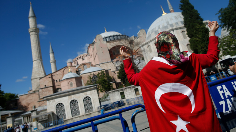 Παγκόσμια κατακραυγή Παγκόσμια κατακραυγή