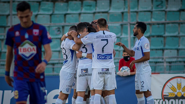 Mε χατ-τρικ του Μανούσου, 3-2 ο Ατρόμητος τον Βόλο