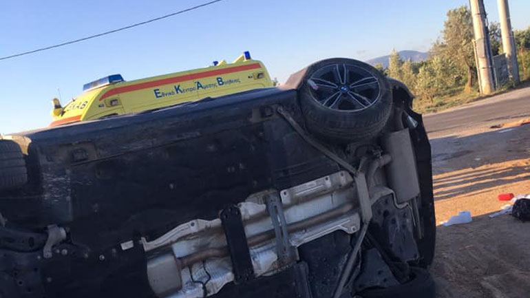 Σφοδρή σύγκρουση οχημάτων με τέσσερις τραυματίες στα Σπάτα