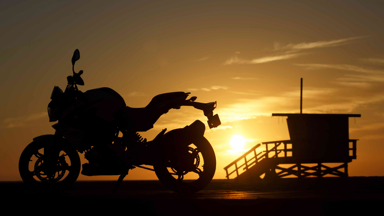 Αφιέρωμα: Μοτοσυκλέτες “Street Naked” 300-500cc 