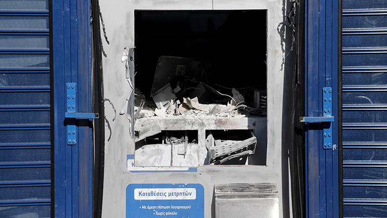 Λαμία: Ελεύθεροι οι 4 από τους 7 Ρομά της συμμορίας με τα ΑΤΜ