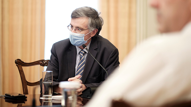 Σύσκεψη αύριο στο Μαξίμου υπό τον Κυριάκο Μητσοτάκη για την εξέταση της κατάστασης με τον κορωνοϊό