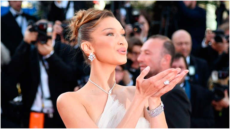 Γιατί το Instagram ζήτησε δημόσια συγγνώμη από την Bella Hadid;