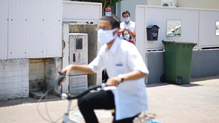 Η Παλαιστινιακή Αρχή επιβάλλει απαγόρευση της κυκλοφορίας