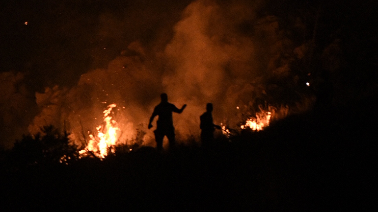 Μεγάλη φωτιά στο Πέραμα Μεγάλη φωτιά στο Πέραμα