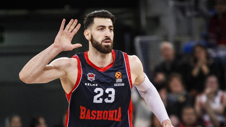 Σενγκέλια: «Κουβαλούσα και κουβαλάω τη ψυχή της Γεωργίας»