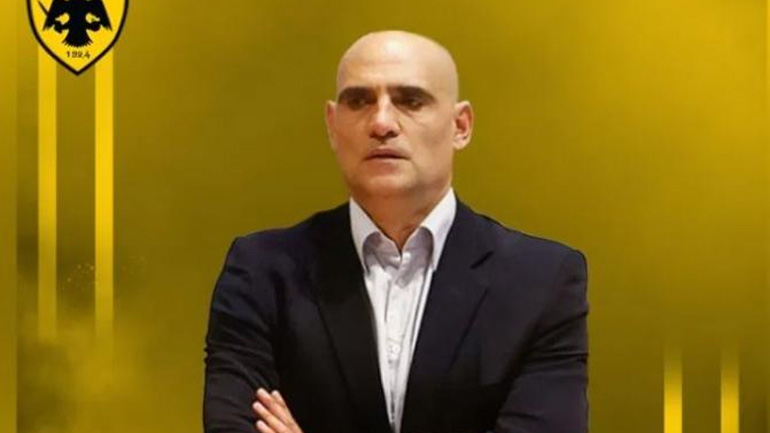 Με τον Αρσενιάδη η ΑΕΚ στη Volleyleague γυναικών