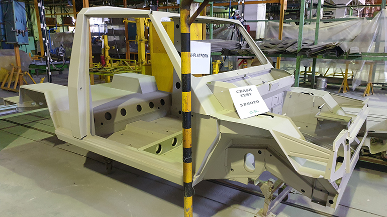 Φωτογραφία από το σασί της NAMCO στο οποίο μπορούν να προσαρμοστούν 17 διαφορετικά μοντέλα...