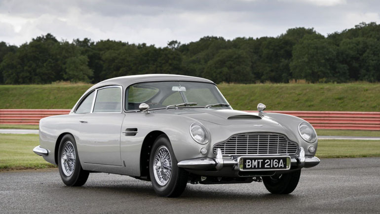 H θρυλική Aston Martin του James Bond επέστρεψε