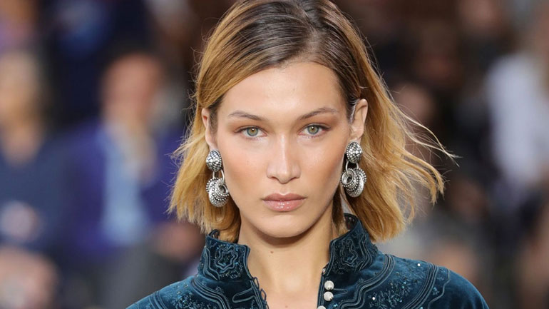 Το μυστικό της Bella Hadid για λαμπερή επιδερμίδα