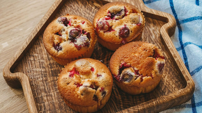 Απολαυστικά muffins με φρούτα χωρίς ζάχαρη