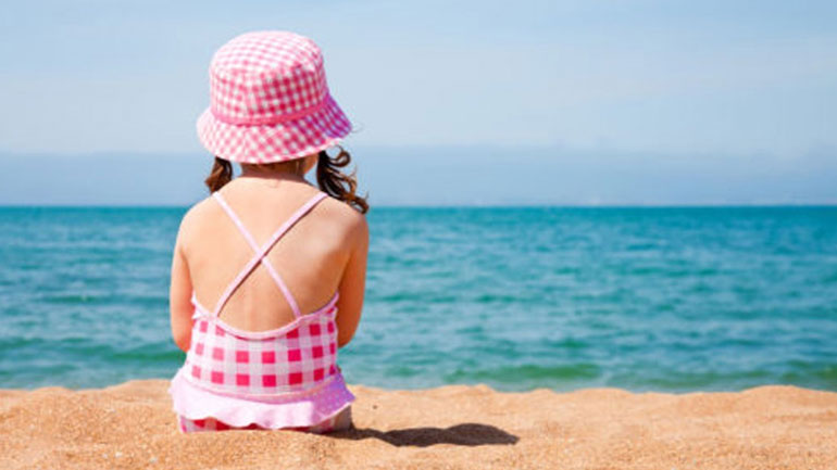 Πώς θα καταλάβετε εάν το παιδί σας έπαθε θερμοπληξία;