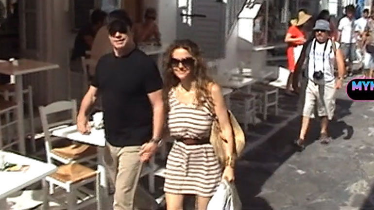 Η τελευταία επίσκεψη του John Travolta με τη σύζυγό του στη Μύκονο πριν από τον θάνατό της