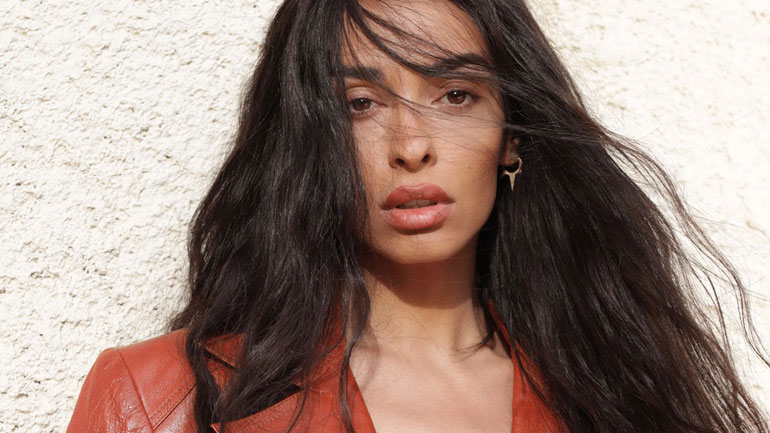 Η Ελένη Φουρέιρα αγόρασε σπίτι στους γονείς της!