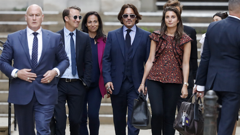 Στο πλευρό του Τζόνι Ντεπ το προσωπικό του: Τι κατέθεσαν στη δίκη, η στυλίστρια και ο σωματοφύλακάς του