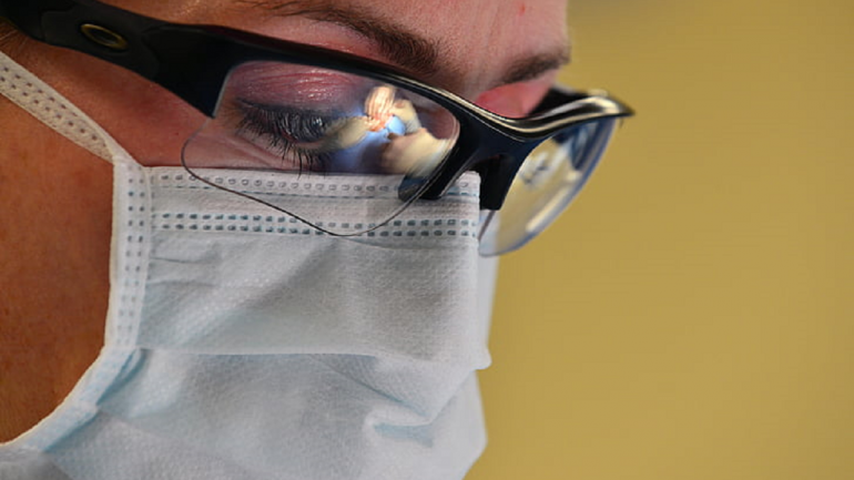 COVID-19: Ο κορωνοϊός και η υγεία των ματιών μας