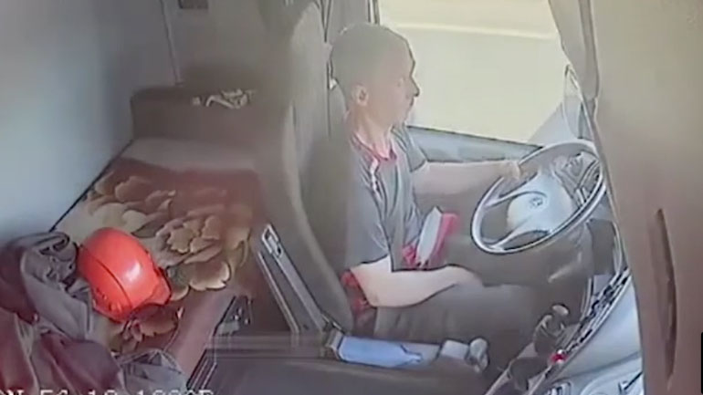 Οδηγός φορτηγού κοιμήθηκε στο τιμόνι