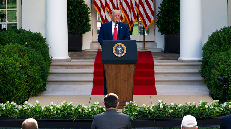 Τραμπ: «Λάθος το κλείσιμο των σχολείων το φθινόπωρο εξαιτίας του κορωνοϊού»