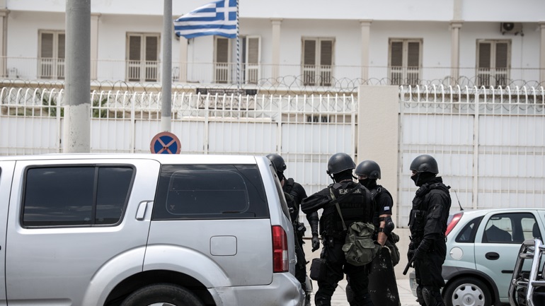 Φυλακές Κορυδαλλού-Δομοκού: Βρέθηκαν ναρκωτικά, μαχαίρια, σουβλιά και κινητά τηλέφωνα