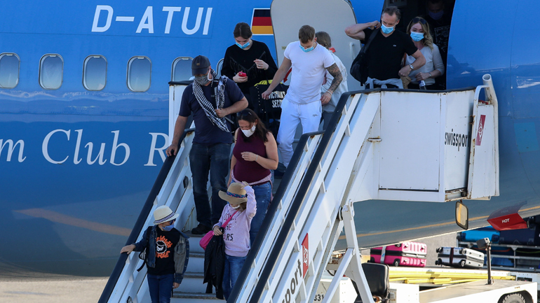 Πρόστιμο σε Γερμανούς τουρίστες που μπήκαν στην Ελλάδα χωρίς PLF